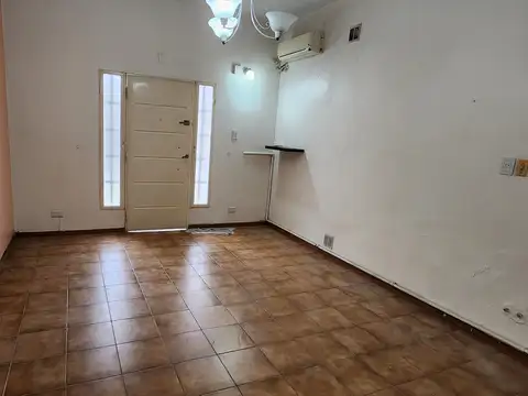 Depto Tipo Casa en Venta en Caseros, USD 55.000