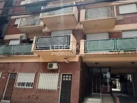 VENTA DEPARTAMENTO 1 AMBIENTE MORON CENTRO APTO CREDITO