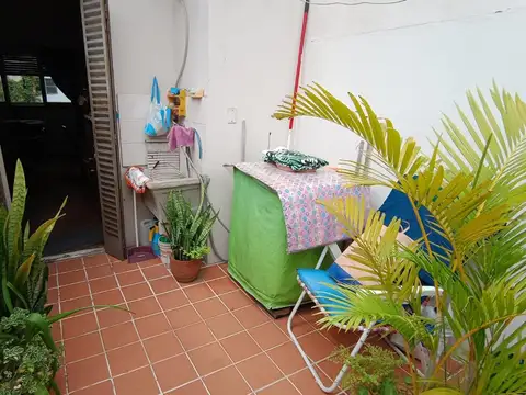 Depto Tipo Casa en Venta 50 años