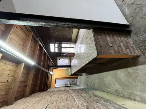 Local Comercial en Esquina