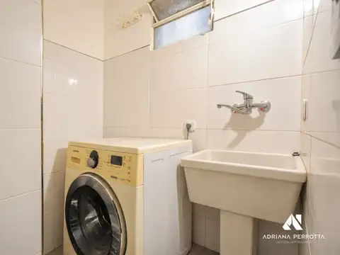 Colombres 300, Piso 8