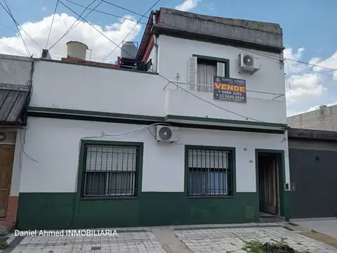 Depto Tipo Casa 3 ambientes con 2 baños