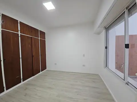 Depto Tipo Casa en Alquiler de 1 dormitorio