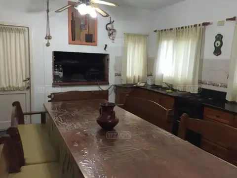Campos de Alvarez 100