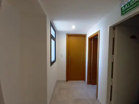 EXCELENTE DEPARTAMENTO AMUEBLADO