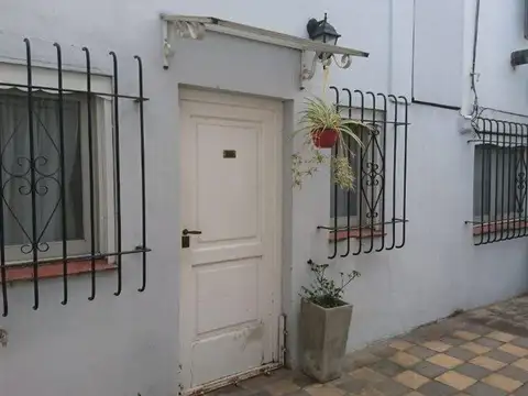 Casa en Venta con local - 3 Ambientes con jardín en Tigre