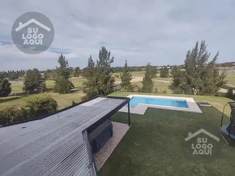 Venta casa en San Isidro Labrador al golf 4 dormitorios con pileta, parrilla con renta hasta 2027