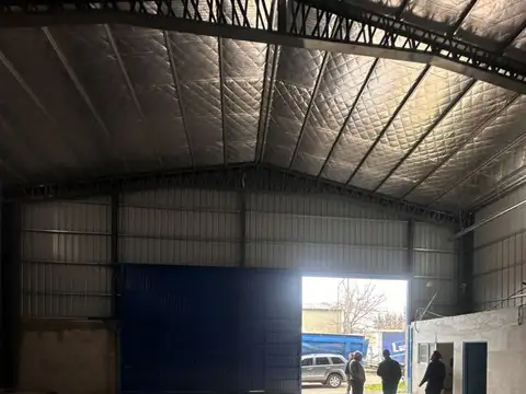 Galpon en Alquiler 40  mts Fondo