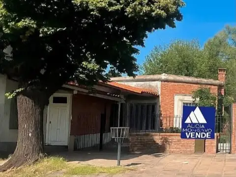2 Casas a reciclar, excelente ubicación en Ituzaingó Norte
