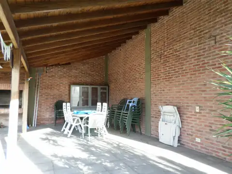 2 LOTES EN BLOCK DE 295m2 CADA UNO con PISCINA Y QUINCHO