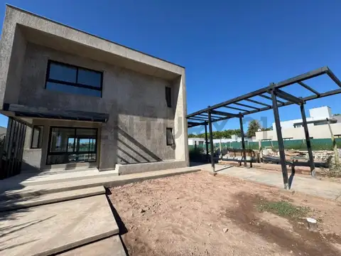 Casa en Venta en Chacras de Coria, USD 320.000