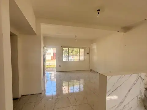 Depto Tipo Casa en Venta de 3 ambientes