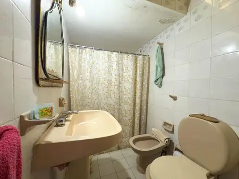 VENTA CASA SEMICENTRO TANDIL