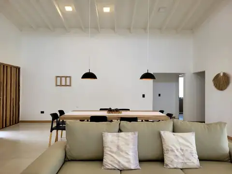 VENTA CASA COSTA ESMERALDA GAS PISCINA 4 SUITES