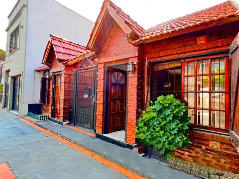 PH EN VENTA EN RAMOS MEJIA - 2 AMBIENTES CON PATIO