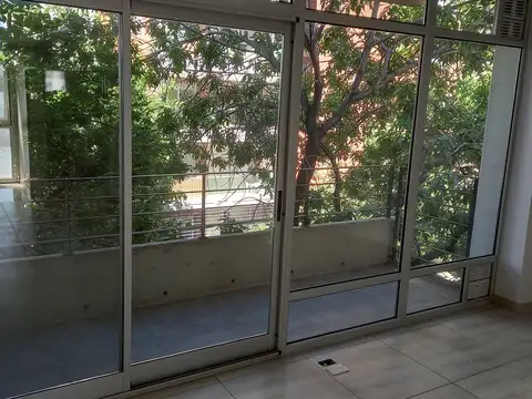 Conde 2500, Piso 3