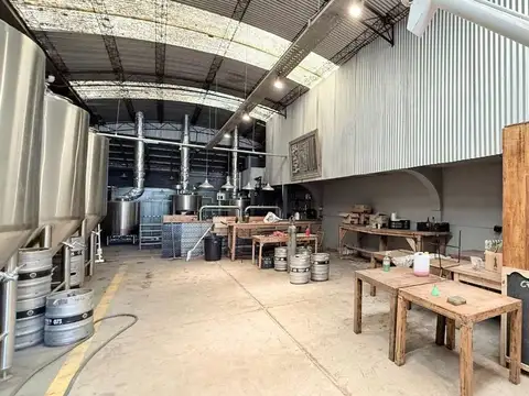 Alquiler local excelente zona San Isidro