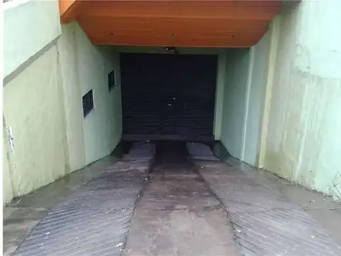 Avenida Hipólito Yrigoyen 12300