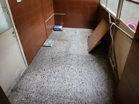 Depto Tipo Casa en Venta 50 años