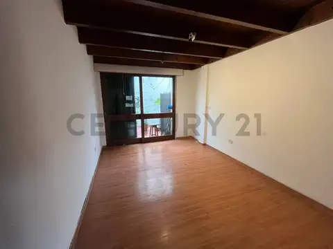 Departamento 5 ambientes con 2 baños