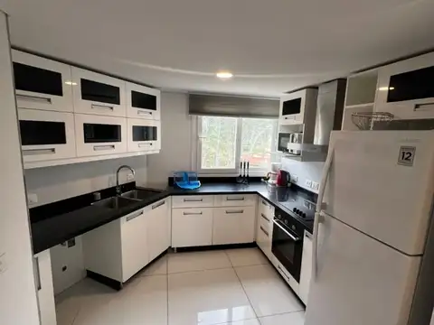 Departamento 5 ambientes con 2 baños