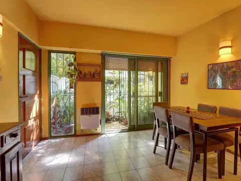 Depto Tipo Casa en Venta con 1 cocheras