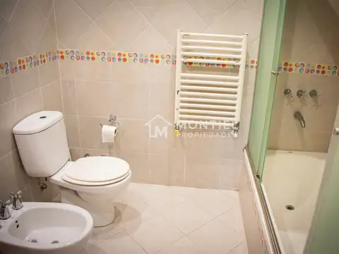 Casa Chalet  en Venta en El Palomar, Morón, G.B.A. Zona Oeste