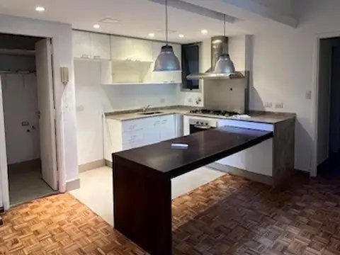 Barrientos 1500, Piso 2