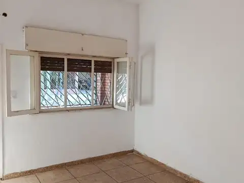 Depto Tipo Casa en Alquiler de 2 dormitorios