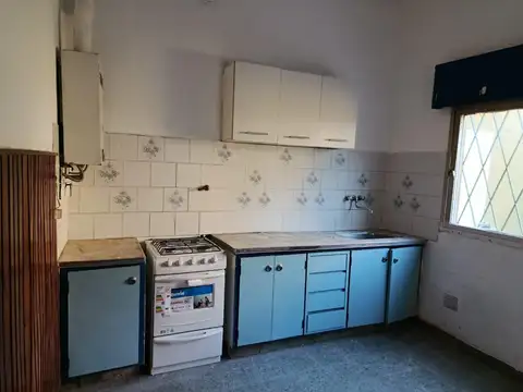 Depto Tipo Casa en Alquiler en Villa Maipu, $ 700.000