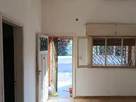 Depto Tipo Casa en Alquiler de 3 ambientes