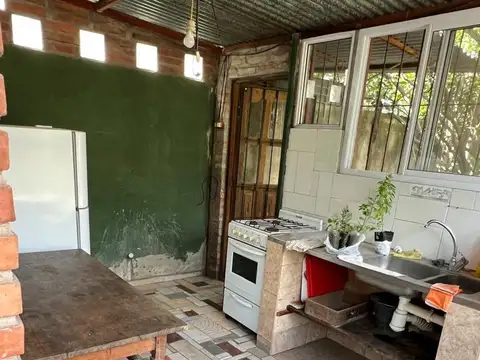 Casa 5 ambientes con 3 baños