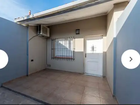Venta, casa en Recreo, zona centro