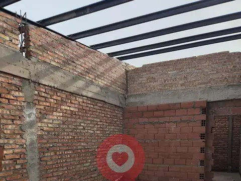 Local Comercial y dos Departamentos