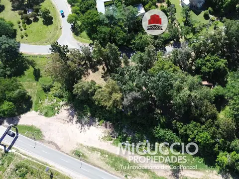 Casaquinta en venta, Av. Kennedy N°143, Barrio El Cazador, Escobar