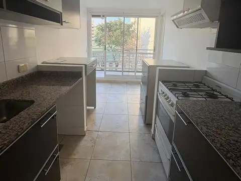 MODERNO 3 AMB CON BALCON - BAÑO Y TOILETTE