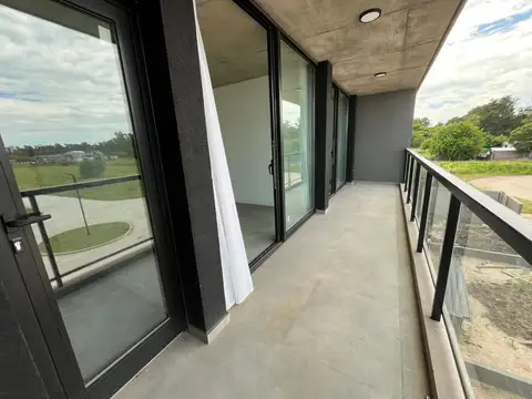 Av. Félix Aguilar al 2600