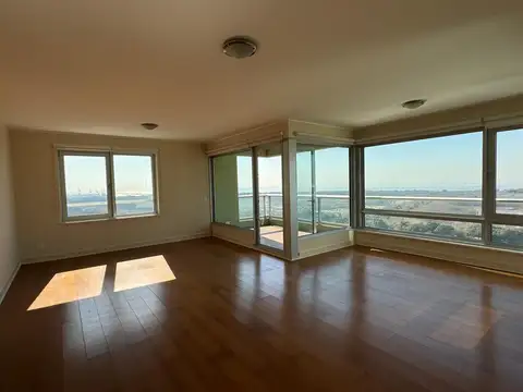 Departamento en Alquiler con 2 cocheras