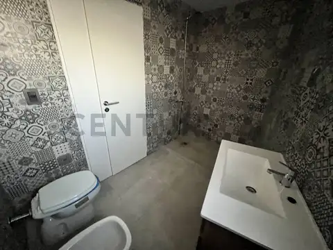 Avenida San Martín 4000, Piso 0