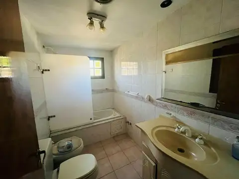 Casa - Venta - Argentina, LANUS OESTE - Consejal H Noya 3157