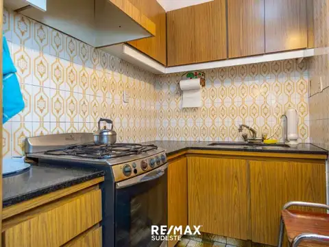 Venta casa 4 ambientes + local Barrio Pedro Pico