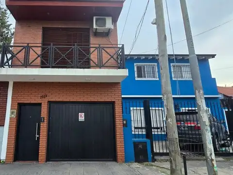 Ph tipo casa 2 plantas 3 dormitorios cochera