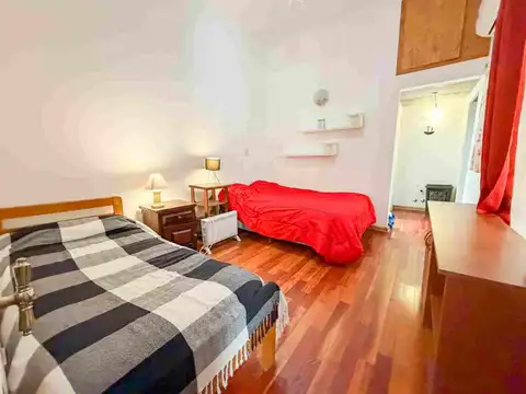 Depto Tipo Casa en Venta con 2 cocheras