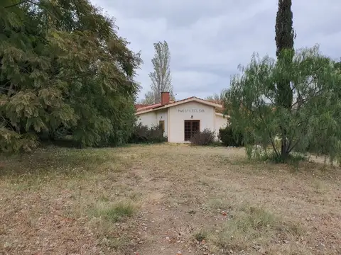 Hostería 250m² + lote 4900m² en Punto Estratégico