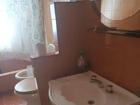 Departamento 4 ambientes con 2 baños