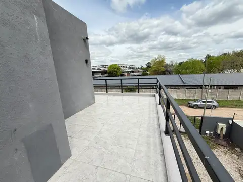 Departamento en Alquiler con 1 cocheras