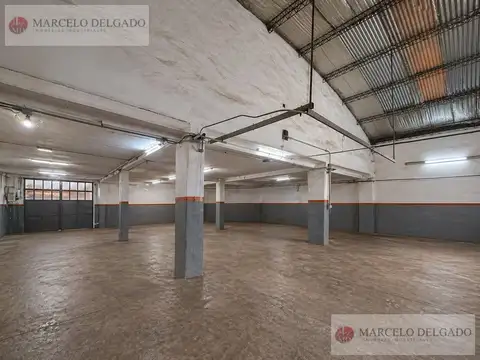 Galpon en Venta en Parque Chacabuco, USD 420.000