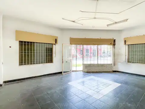 Laprida 1700 esquina Caseros