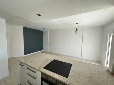 Departamento 3 ambientes c/cochera - Quilmes Centro, San Martín al 300