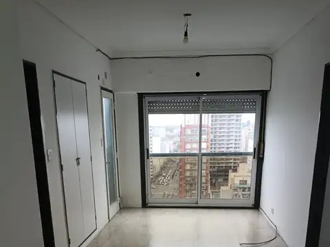 Avenida Hipólito Yrigoyen 3800